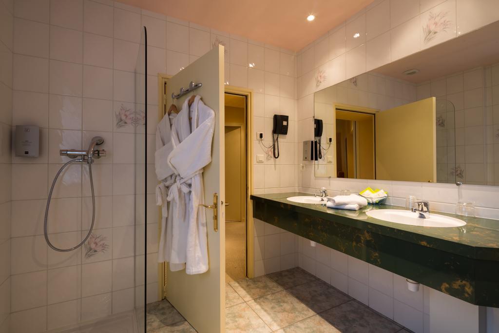 Auberge Du Lac, Sure Hotel Collection By Best Western Mesnil-Saint-Père Εξωτερικό φωτογραφία