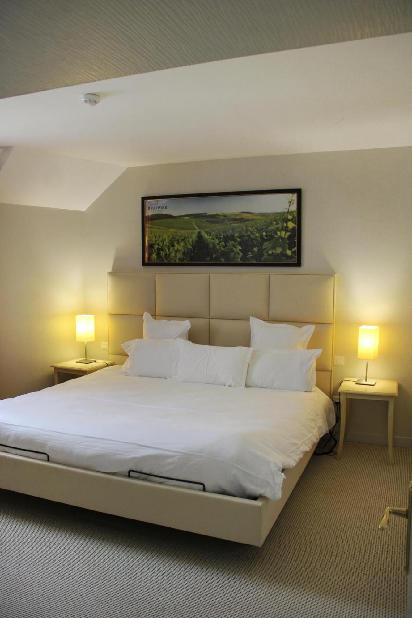 Auberge Du Lac, Sure Hotel Collection By Best Western Mesnil-Saint-Père Εξωτερικό φωτογραφία