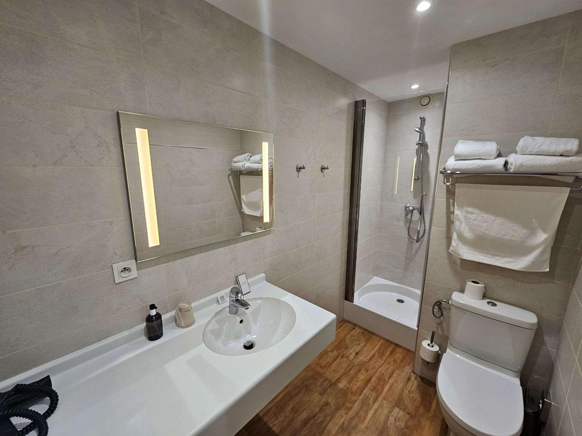 Auberge Du Lac, Sure Hotel Collection By Best Western Mesnil-Saint-Père Εξωτερικό φωτογραφία