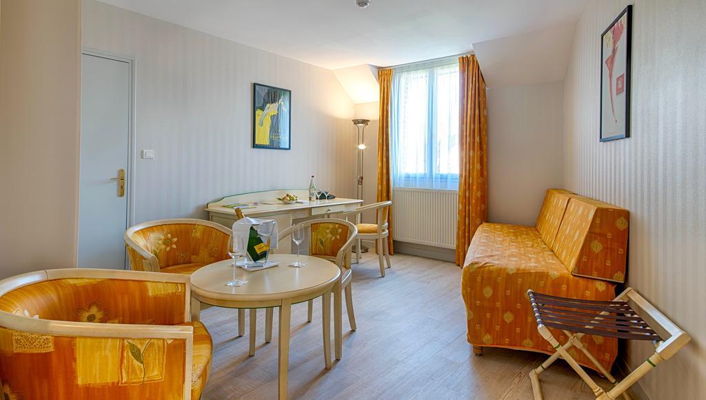 Auberge Du Lac, Sure Hotel Collection By Best Western Mesnil-Saint-Père Εξωτερικό φωτογραφία